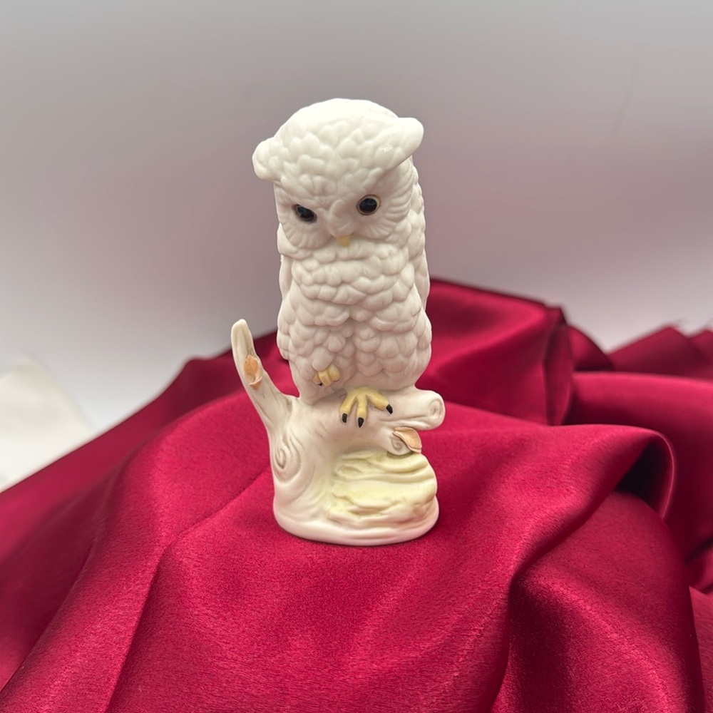 Cybis White Baby Snow Owl Figurine
